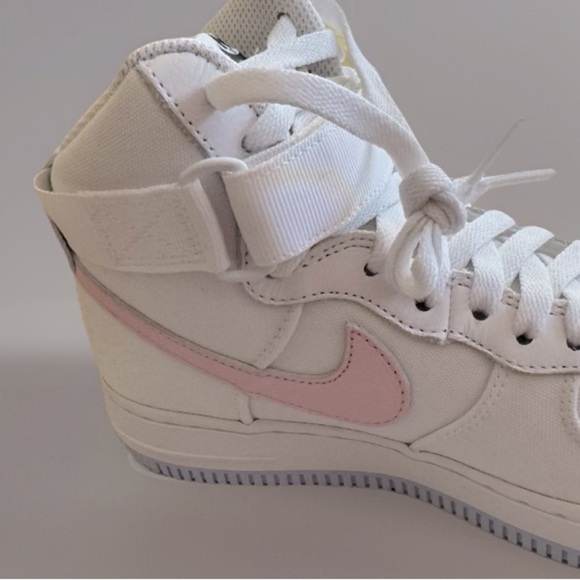 Women’s Nike Air Force 1, High Top Sneakers - Picture 6 of 7